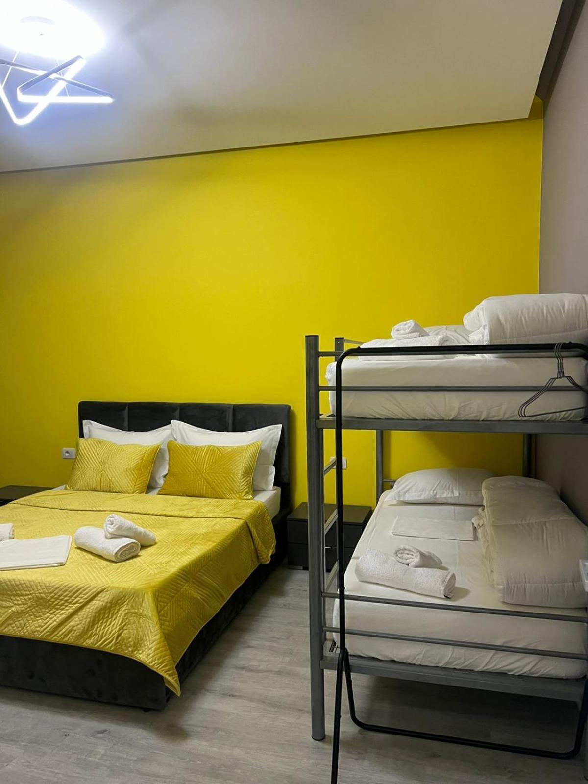Algen Room'S Berat Exterior foto