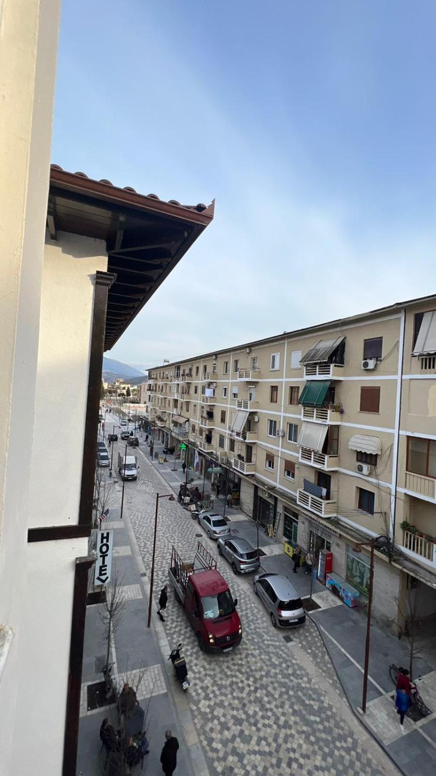 Algen Room'S Berat Exterior foto