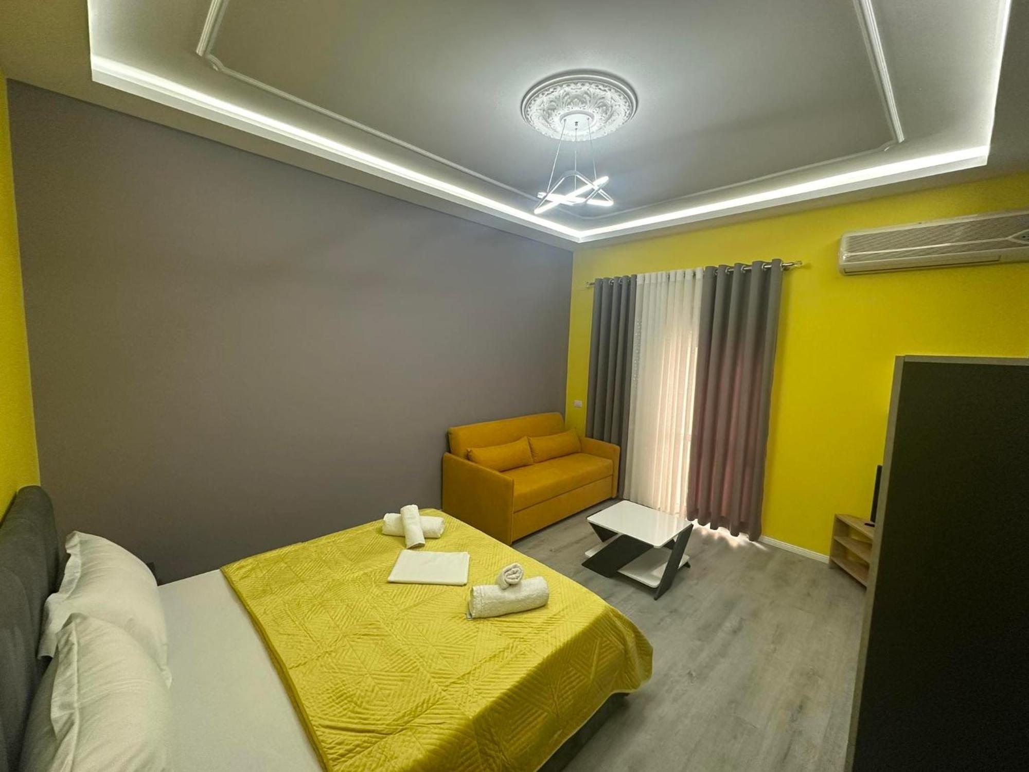 Algen Room'S Berat Exterior foto